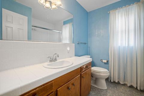831 Cardinal St, Lodi, CA 95240 photo 16