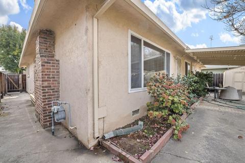 831 Cardinal St, Lodi, CA 95240 photo 24