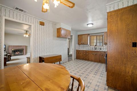 831 Cardinal St, Lodi, CA 95240 photo 9