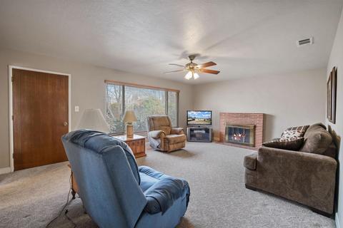 831 Cardinal St, Lodi, CA 95240 photo 5