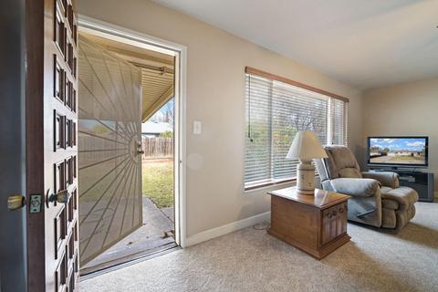 831 Cardinal St, Lodi, CA 95240 photo 22