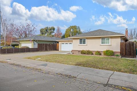 831 Cardinal St, Lodi, CA 95240 photo 2
