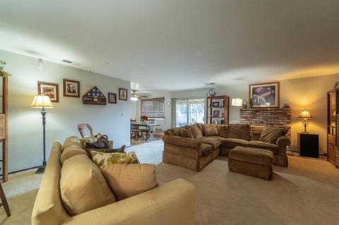 2224 Lavon Ln, Ceres, CA 95307 photo 2
