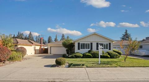 852 S Rose St, Lodi, CA 95240 photo 1