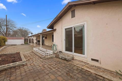 1613 Crestview Dr, Modesto, CA 95355 photo 32
