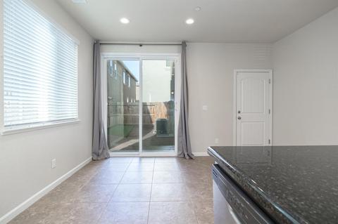 3833 Lookout Dr, Modesto, CA 95355 photo 12
