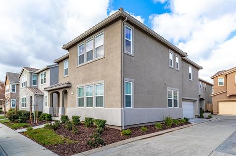 3833 Lookout Dr, Modesto, CA 95355 photo 2