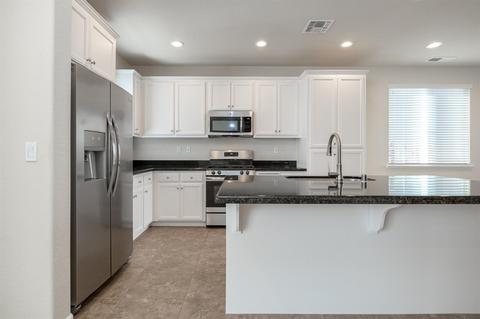 3833 Lookout Dr, Modesto, CA 95355 photo 8
