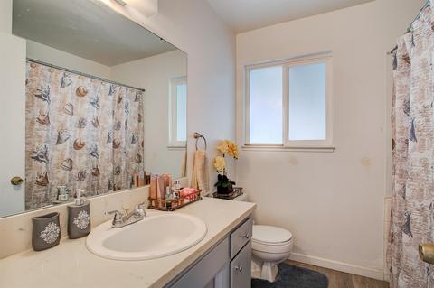 1901 Hunt Ave, Modesto, CA 95350 photo 12