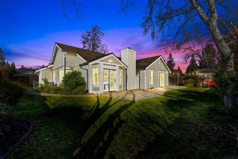 115 Winterstein Dr, Folsom, CA 95630 photo 4