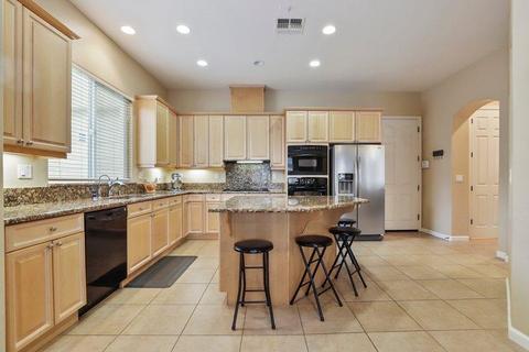 2165 Capistrano St, Manteca, CA 95337 photo 7