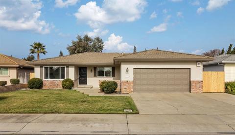 1703 Kent Dr, Lodi, CA 95242 photo 1