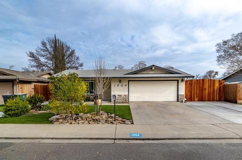 1804 Milpas Ln, Modesto, CA 95355 photo 1
