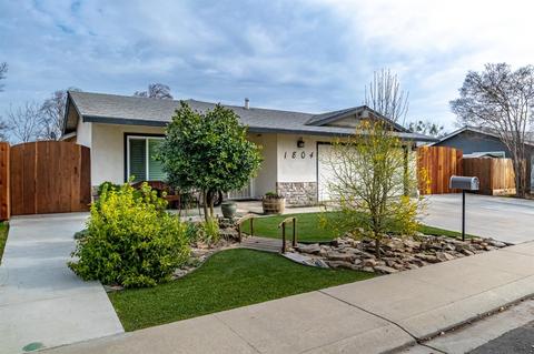 1804 Milpas Ln, Modesto, CA 95355 photo 2