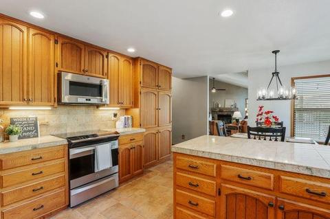 253 Gilbert Dr, Ripon, CA 95366 photo 12