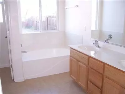 1385 Amaranth St, Olivehurst, CA 95961 photo 7