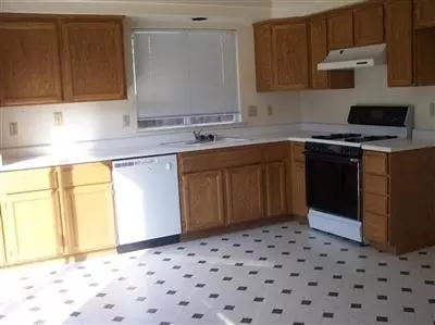 1584 Cornfield Way, Olivehurst, CA 95961 photo 3