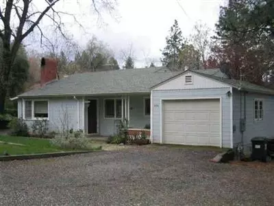 696 Buschmann, Paradise, CA 95969 photo 1