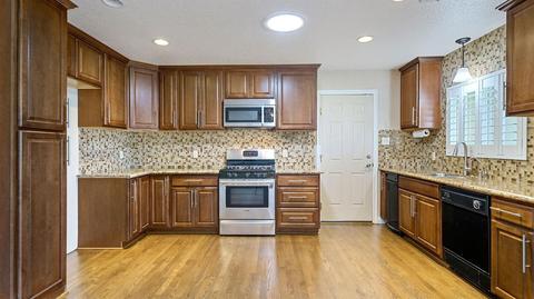 418 N Ham Ln, Lodi, CA 95242 photo 14