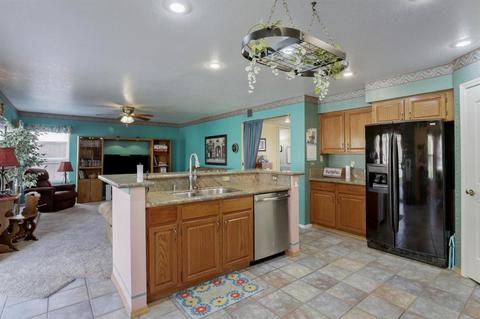 1585 Locust Dr, Tracy, CA 95376 photo 10