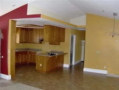 809 South St, Corning, CA 96021 photo 4