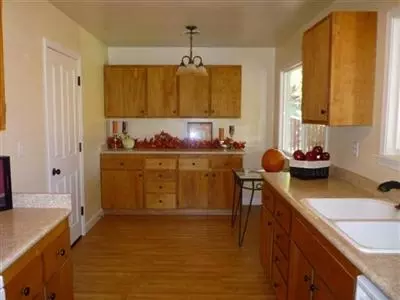 1106 Wendy Way, Chico, CA 95926 photo 5