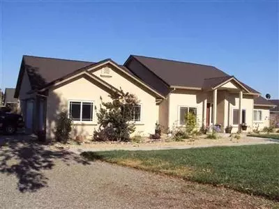 1900 2nd St, Corning, CA 96021 photo 2