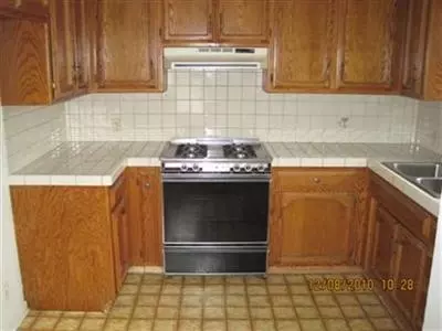 335 Kentucky St, Gridley, CA 95948 photo 4