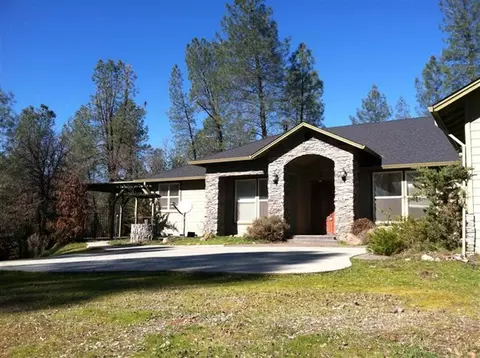4808 Aloe Vera Dr, Redding, CA 96001 photo 4