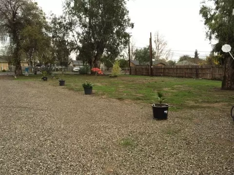 4654 Fleming Way, Olivehurst, CA 95961 photo 2