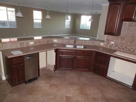 4053 Eugene Dr, Olivehurst, CA 95961 photo 3