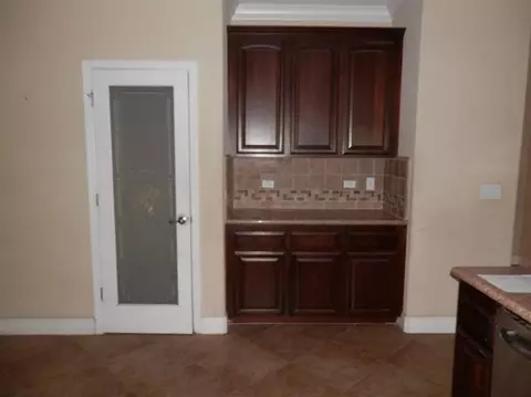 4053 Eugene Dr, Olivehurst, CA 95961 photo 5