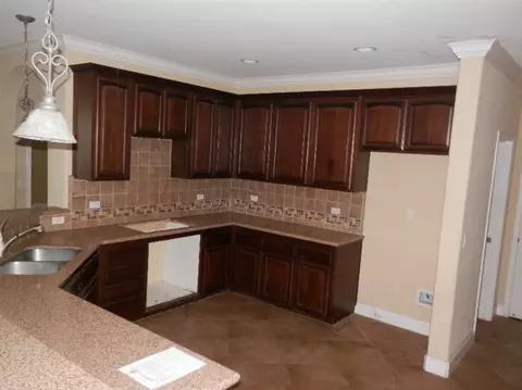 4053 Eugene Dr, Olivehurst, CA 95961 photo 2