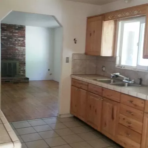 516 3rd St, Willows, CA 95988 photo 2