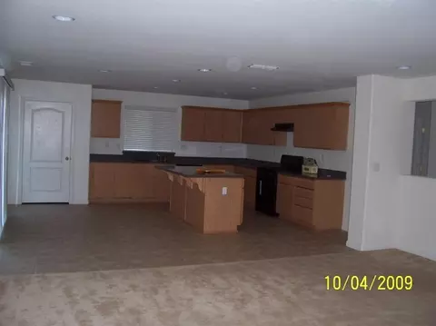 1741 Hicks Ave, Olivehurst, CA 95961 photo 4