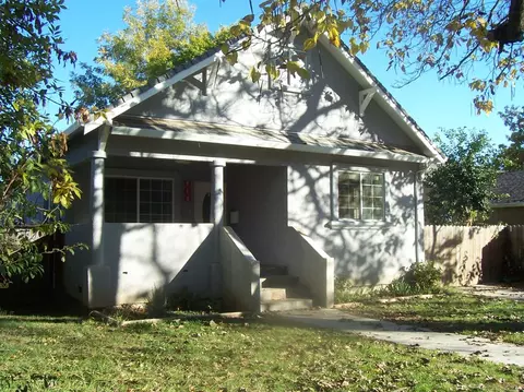 910 Indiana St, Gridley, CA 95948 photo 2