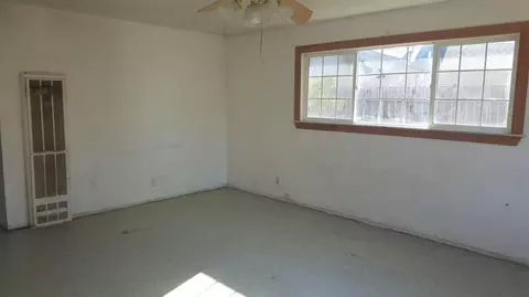 4310 Twain Dr, Olivehurst, CA 95961 photo 4