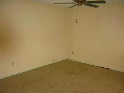 4341 Elton Ave, Olivehurst, CA 95961 photo 3