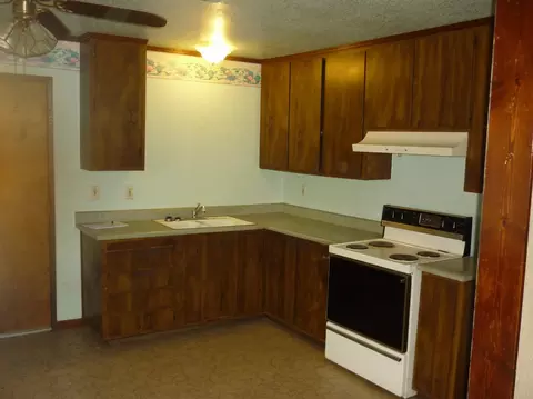 4341 Elton Ave, Olivehurst, CA 95961 photo 2