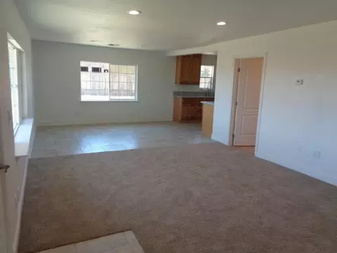 1161 Ella Ave, Olivehurst, CA 95961 photo 3
