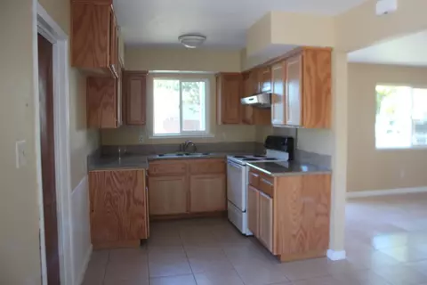 4341 Twain Dr, Olivehurst, CA 95961 photo 3