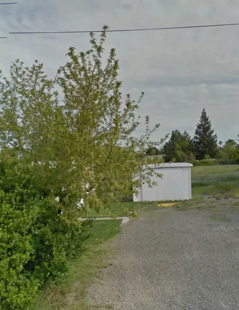 1583 3rd Ave, Olivehurst, CA 95961 photo 2