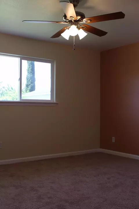 4448 Powerline Rd, Olivehurst, CA 95961 photo 4