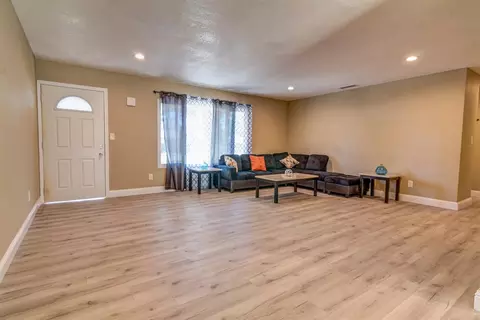 4713 Ardmore Ave, Olivehurst, CA 95961 photo 7