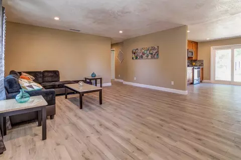 4713 Ardmore Ave, Olivehurst, CA 95961 photo 6