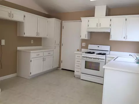 4084 Donald Dr, Olivehurst, CA 95961 photo 10