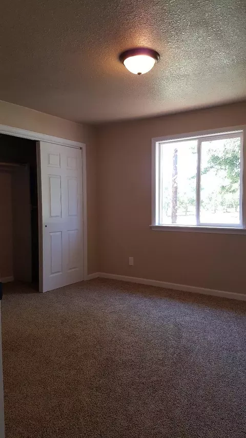 211 Sheldon Ave, Gridley, CA 95948 photo 2