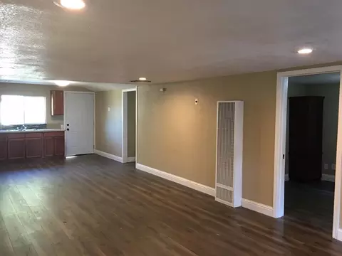 4565 Ardmore Ave, Olivehurst, CA 95961 photo 3