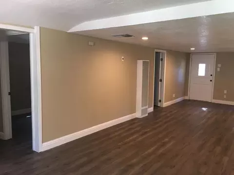 4565 Ardmore Ave, Olivehurst, CA 95961 photo 2