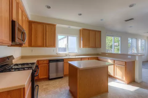 4286 Bluebell Ave, Olivehurst, CA 95961 photo 4